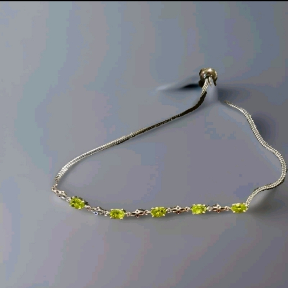 Peridot 5 Stone Station Bolo Bracelet in Platinum over sterling silver 2.5ctw
